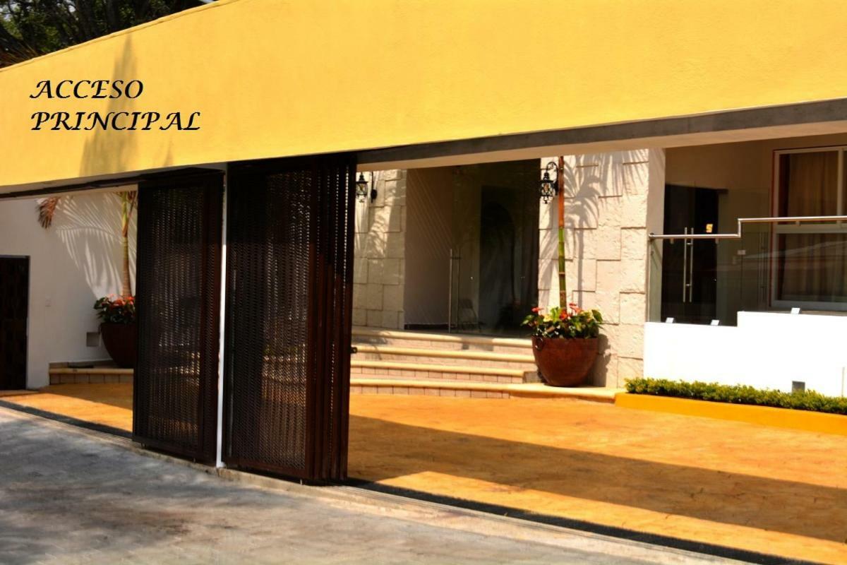 Cocos Hotel Cuernavaca